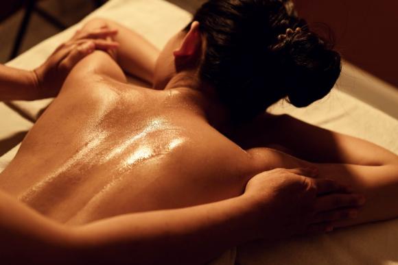 Massage du dos apaisant